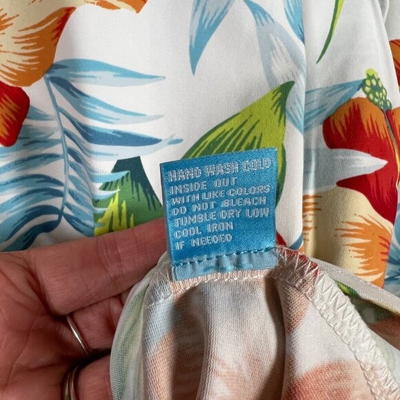 J.Mclaughlin Catalina Cloth Top Size Medium Tropical Travel Work Stretch - Picture 9 of 9